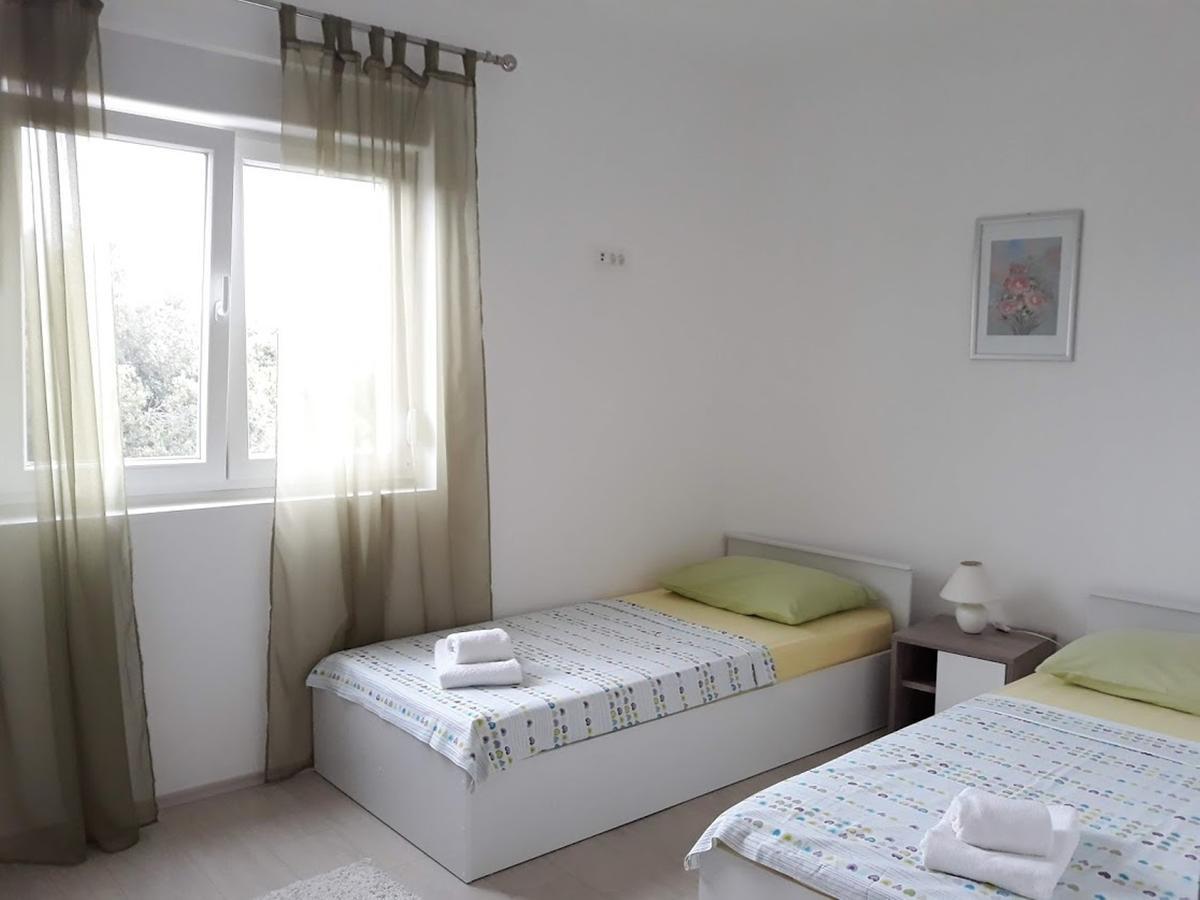 Atena Zaton Apartment Nin Bagian luar foto